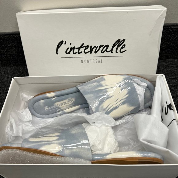 Blue and White Patent Leather Sandal (L'intervalle, BRAND NEW, NEVER WORN) - Picture 2 of 3